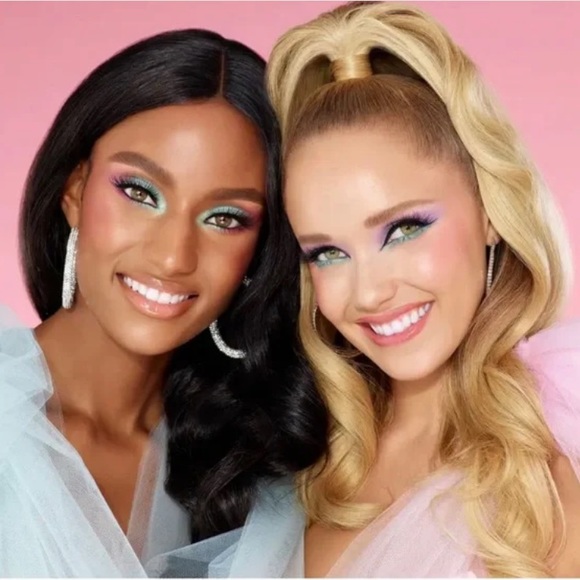 Too Faced Too Femme Ethereal Eyeshadow Palette - Picture 4 of 11